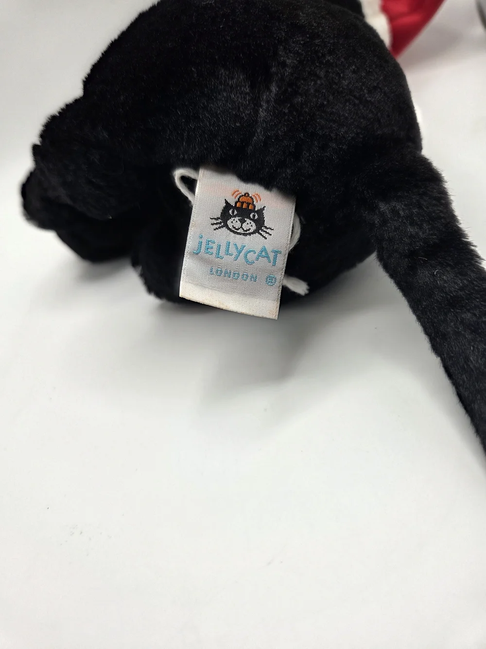 Jellycat Winter Warmer Pippa Black Labrador Retired